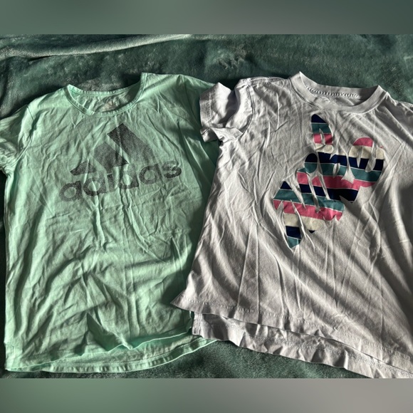 Lot Of 2 Girls T Shirts Size Large. Nike And Adidas - Picture 1 of 7
